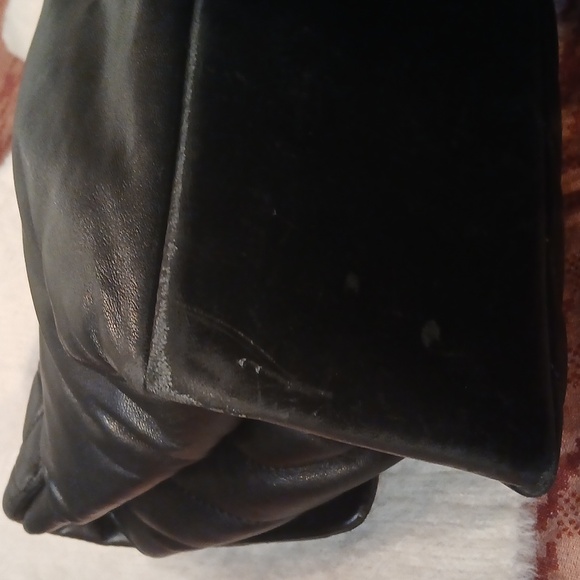 Kurt Geiger Elegant Black Quilted Handbag - Picture 7 of 12